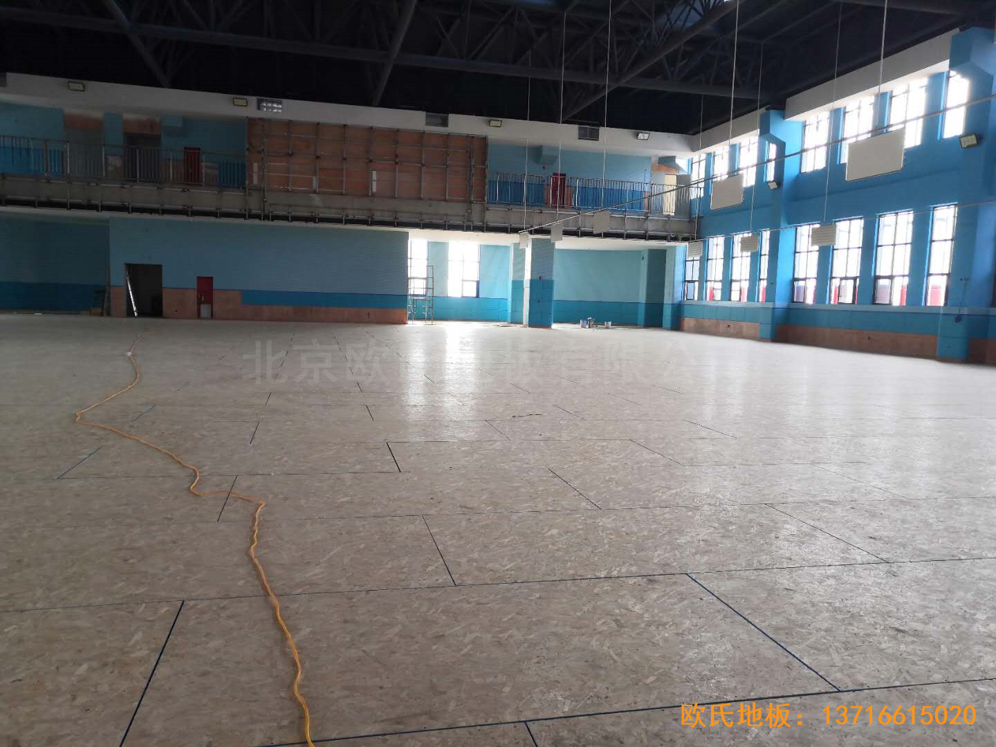 ����������С�WA�^�w���^�w��ľ�ذ尲�b����3